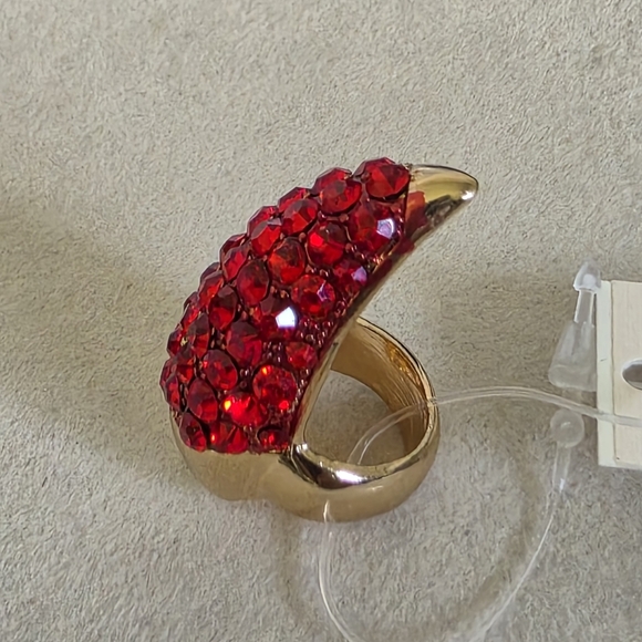 Gold with Red Rhinestones Claw Midi Ring - Picture 3 of 12
